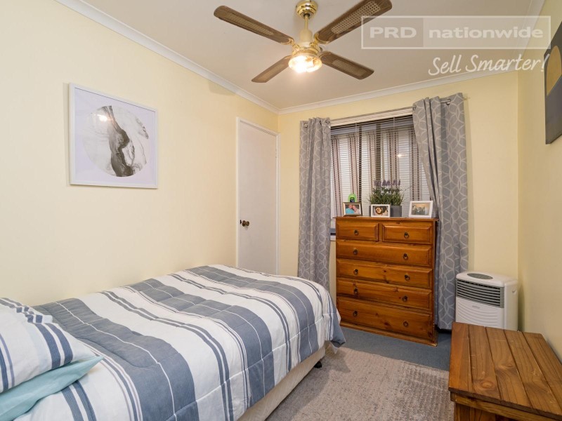 39 Merinda Crescent, Kooringal NSW 2650