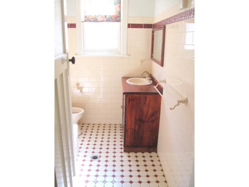 21 Brookong Avenue, Wagga Wagga NSW 2650