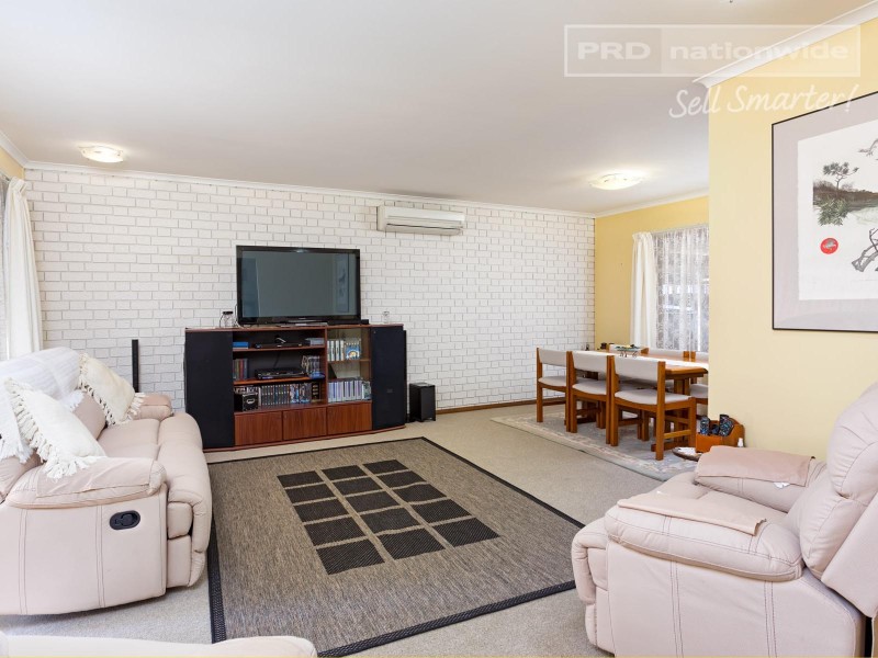 8 Lonergan Place, Wagga Wagga NSW 2650