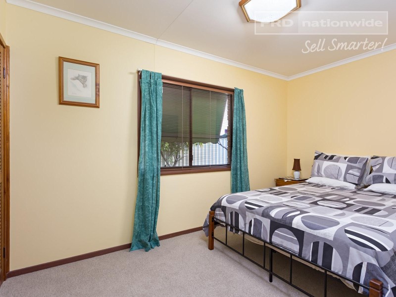 8 Lonergan Place, Wagga Wagga NSW 2650