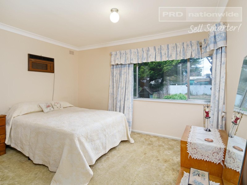 16 Davidson Street, The Rock NSW 2655