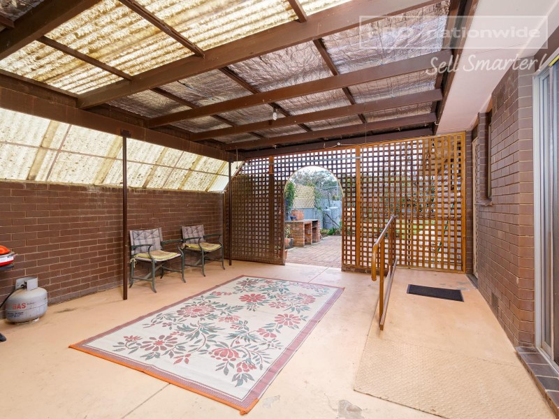 16 Davidson Street, The Rock NSW 2655