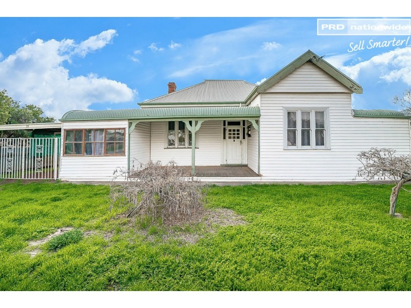 19 Ferrier Street, Lockhart NSW 2656