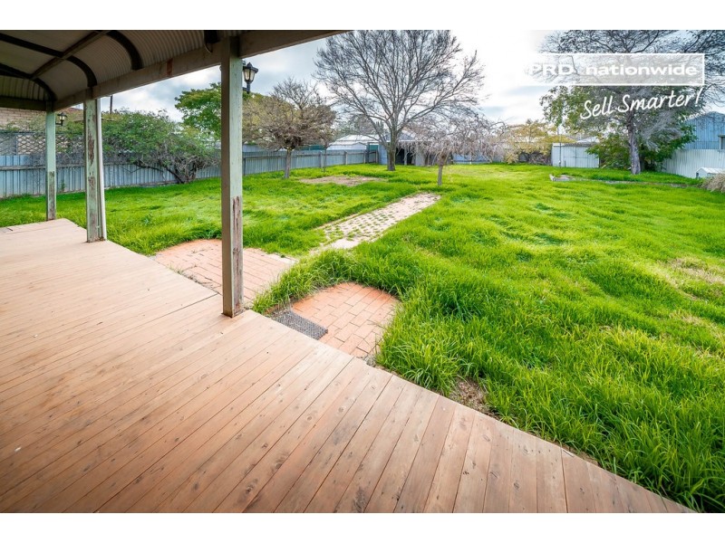 19 Ferrier Street, Lockhart NSW 2656