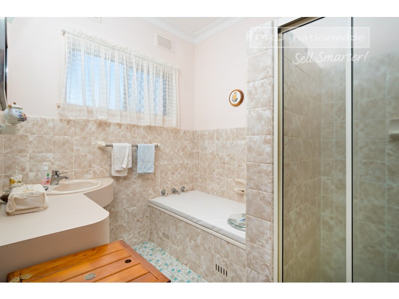 20 Freyberg Street, Ashmont NSW 2650