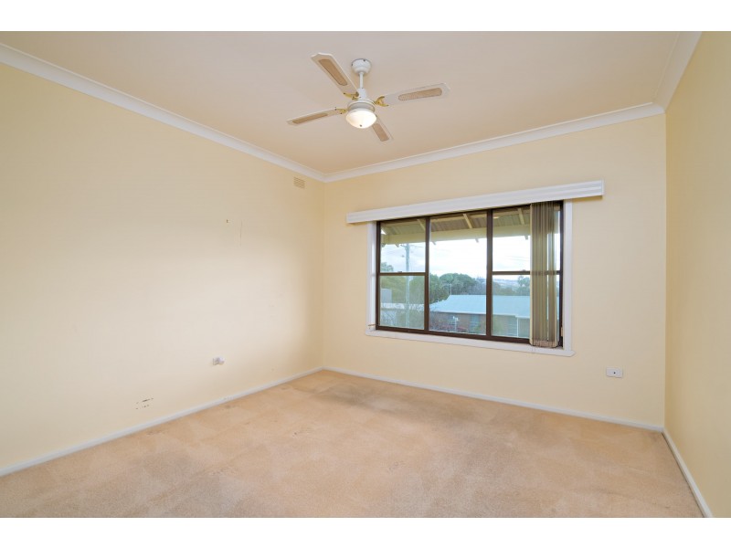 11 Missouri Avenue, Tolland NSW 2650