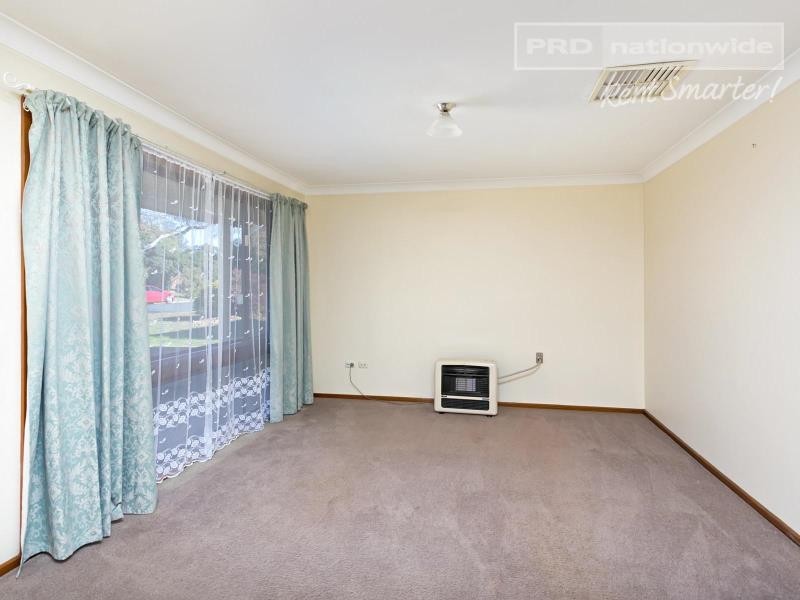 23 Undurra Drive, Glenfield Park NSW 2650