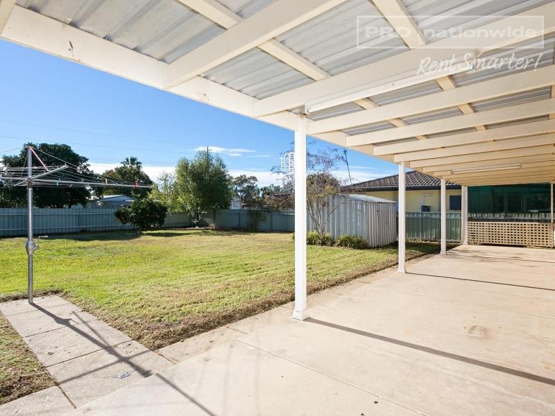 23 Undurra Drive, Glenfield Park NSW 2650