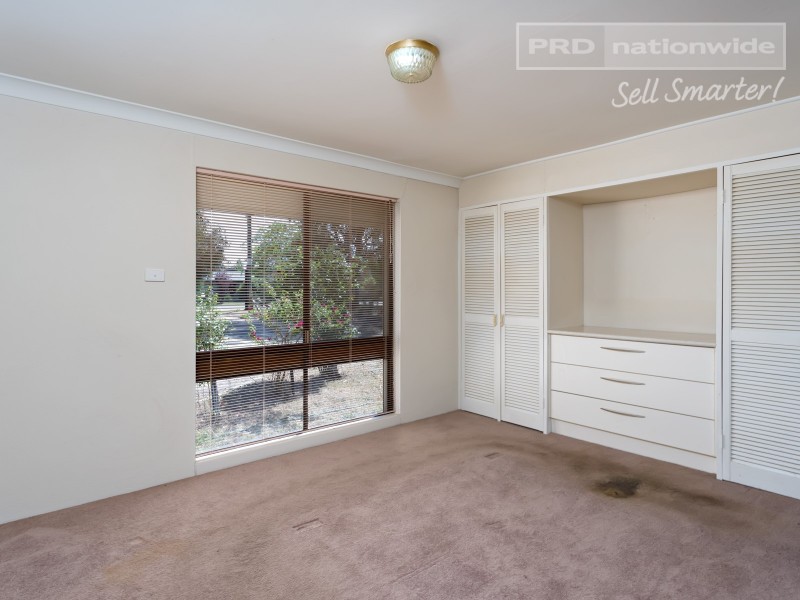 67 Alder Road, Lake Albert NSW 2650