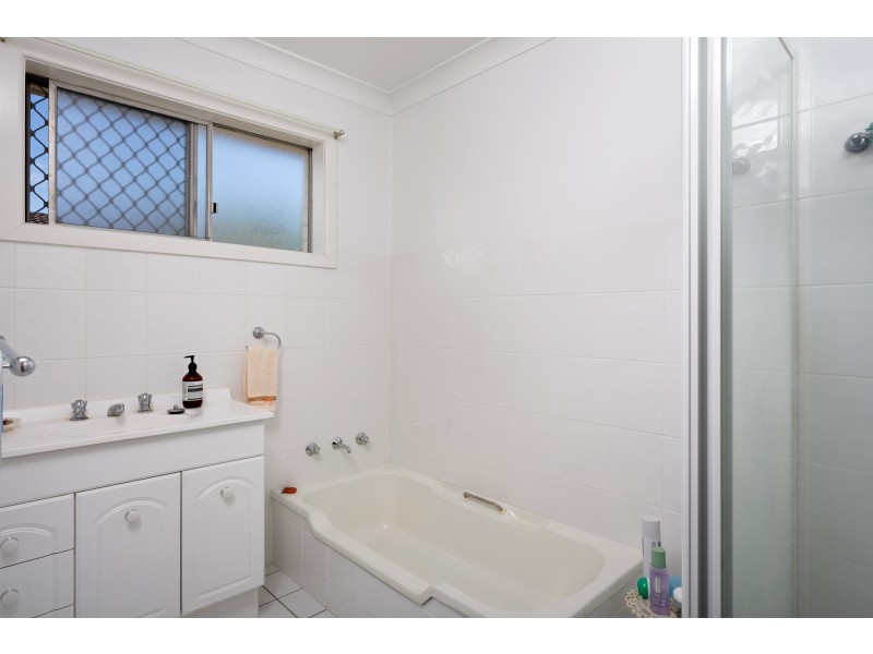 19 Vasey Street, Ashmont NSW 2650