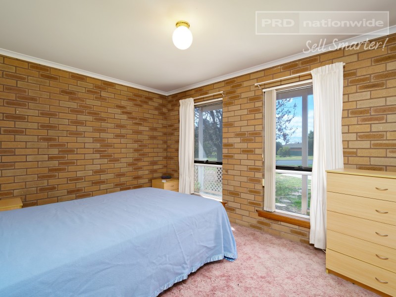 1/47 Karoom Drive, Glenfield Park NSW 2650