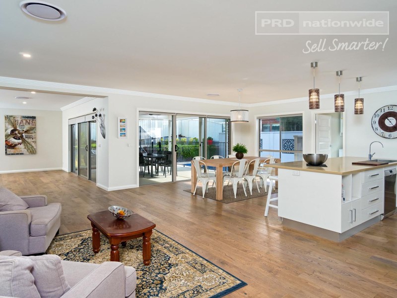 48 Amaroo Street, Kooringal NSW 2650