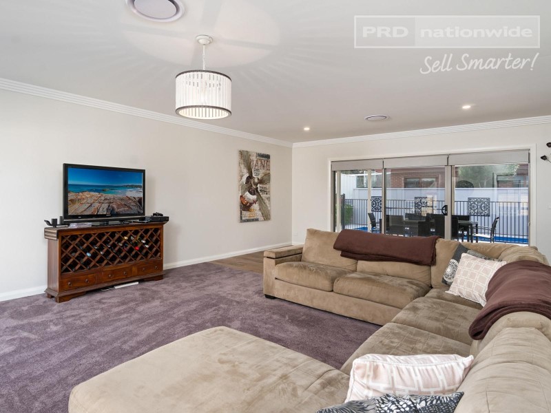 48 Amaroo Street, Kooringal NSW 2650