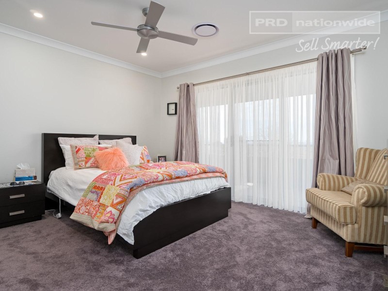 48 Amaroo Street, Kooringal NSW 2650