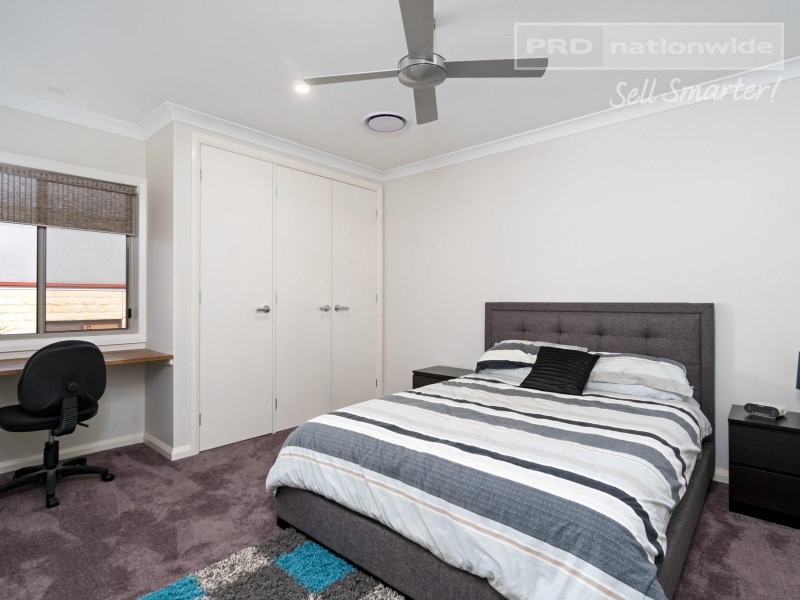 48 Amaroo Street, Kooringal NSW 2650