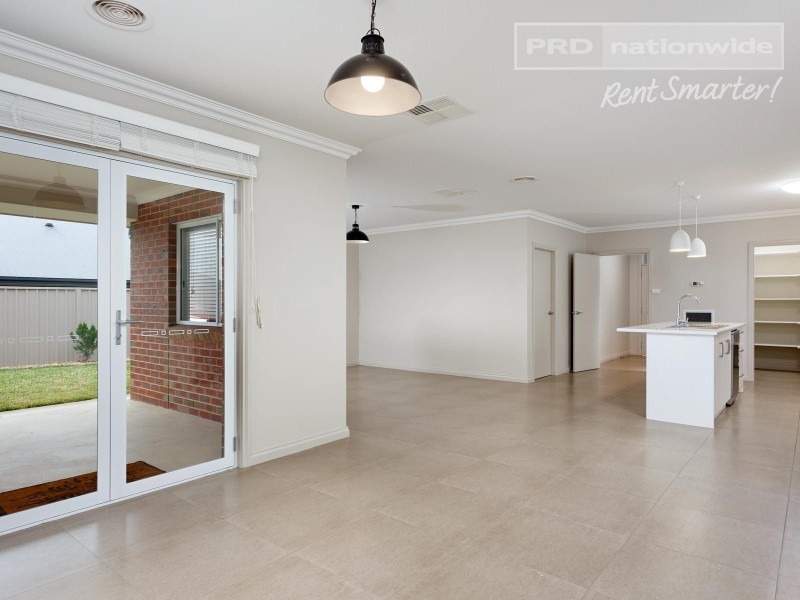 30 Flack Street, Boorooma NSW 2650