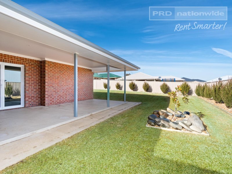30 Flack Street, Boorooma NSW 2650