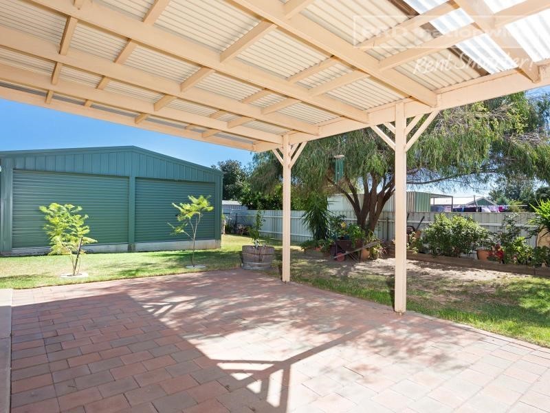 45 Lamilla Street, Glenfield Park NSW 2650