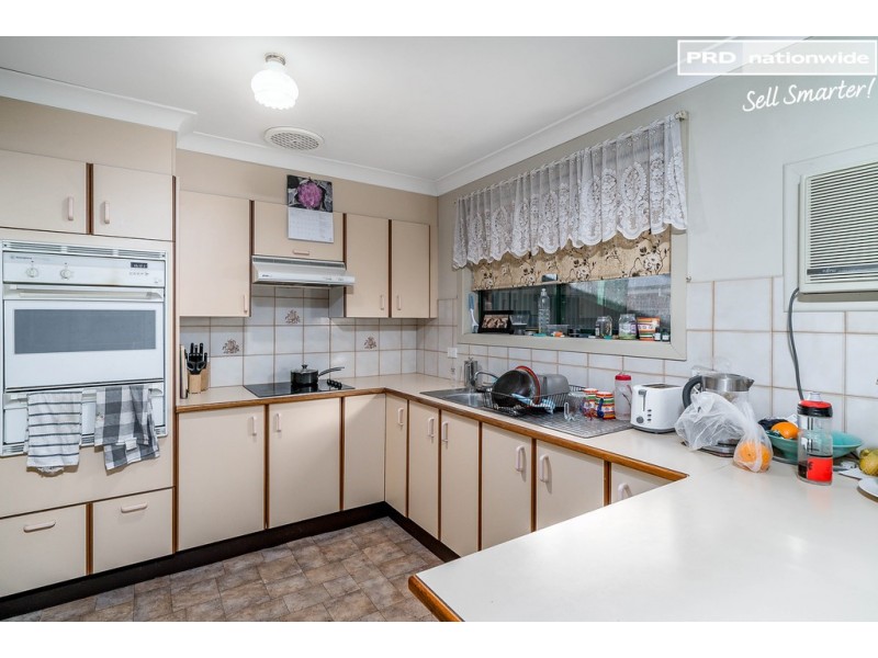 1/3 Travers Street, Wagga Wagga NSW 2650