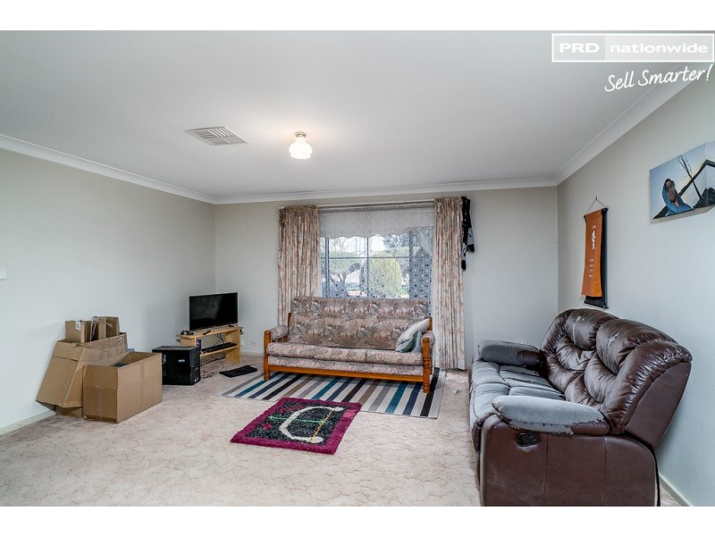 1/3 Travers Street, Wagga Wagga NSW 2650