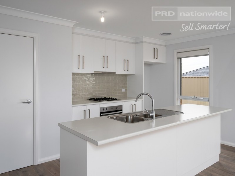 43 Muttama Parade, Gobbagombalin NSW 2650