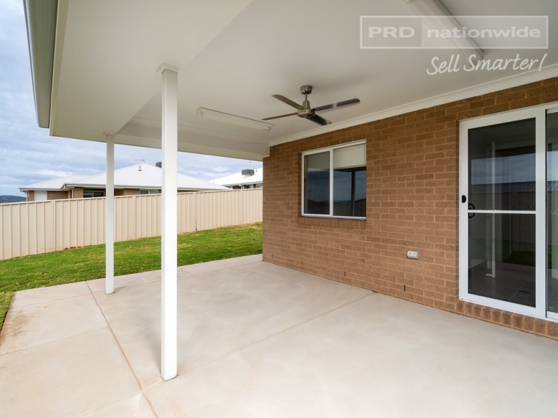 43 Muttama Parade, Gobbagombalin NSW 2650