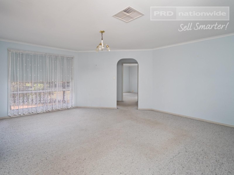 6 Hurd Street, Ashmont NSW 2650