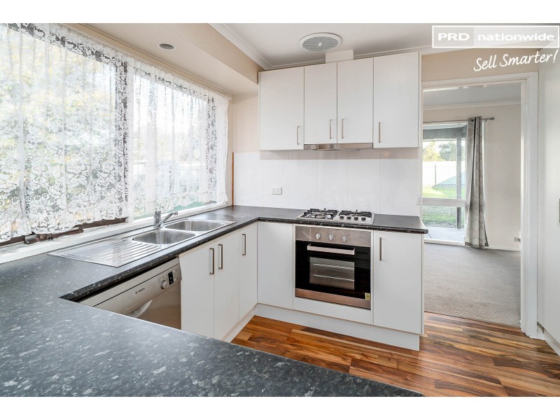 63 Undurra Drive, Glenfield Park NSW 2650