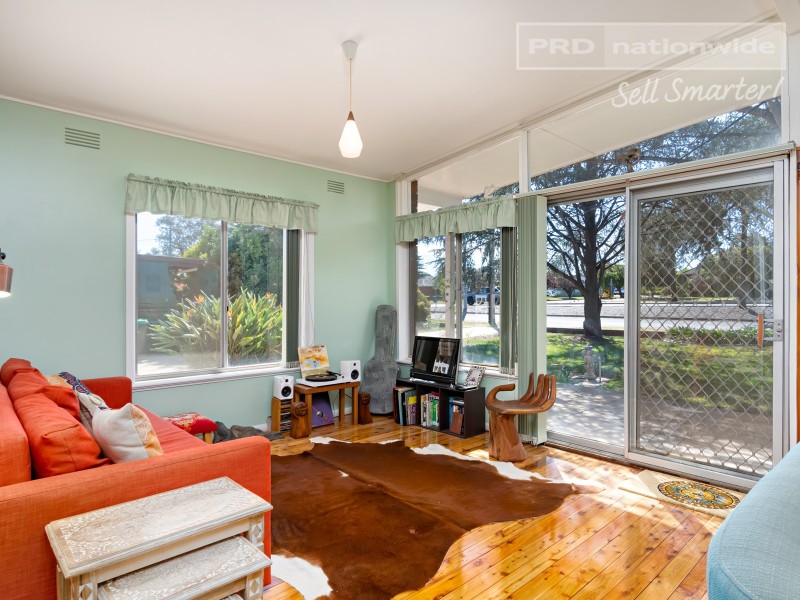 194 Bourke Street, Mount Austin NSW 2650