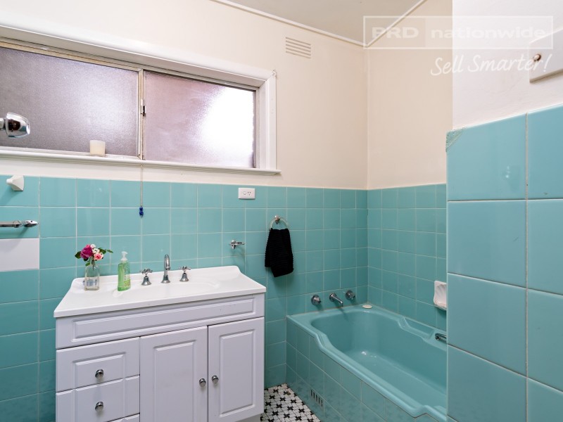 194 Bourke Street, Mount Austin NSW 2650