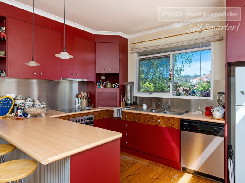 3 Churchill Avenue, Kooringal NSW 2650