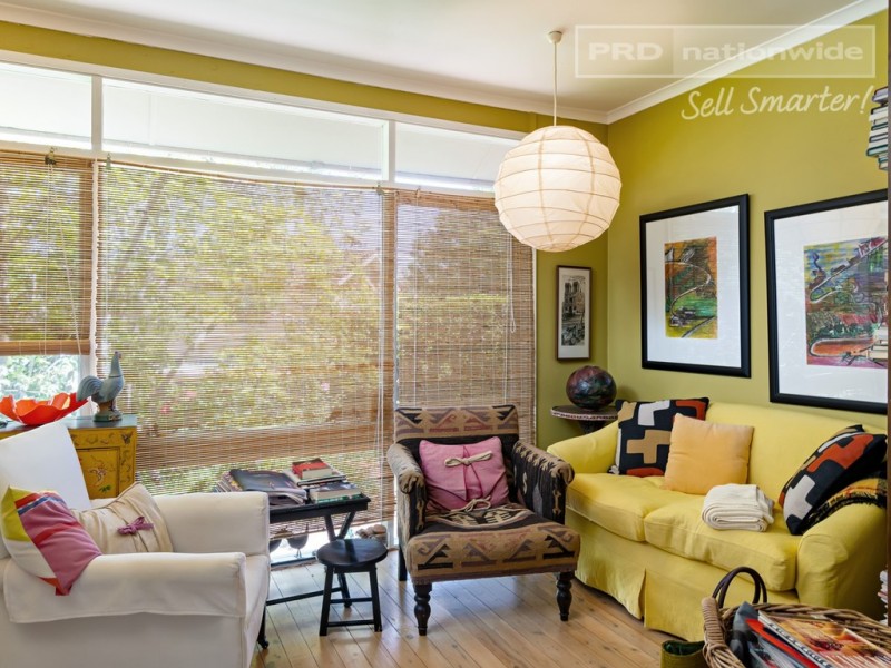 3 Churchill Avenue, Kooringal NSW 2650