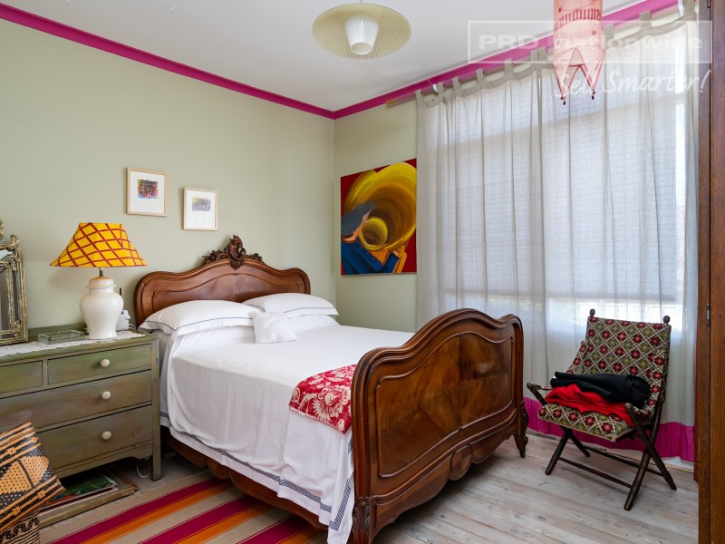 3 Churchill Avenue, Kooringal NSW 2650