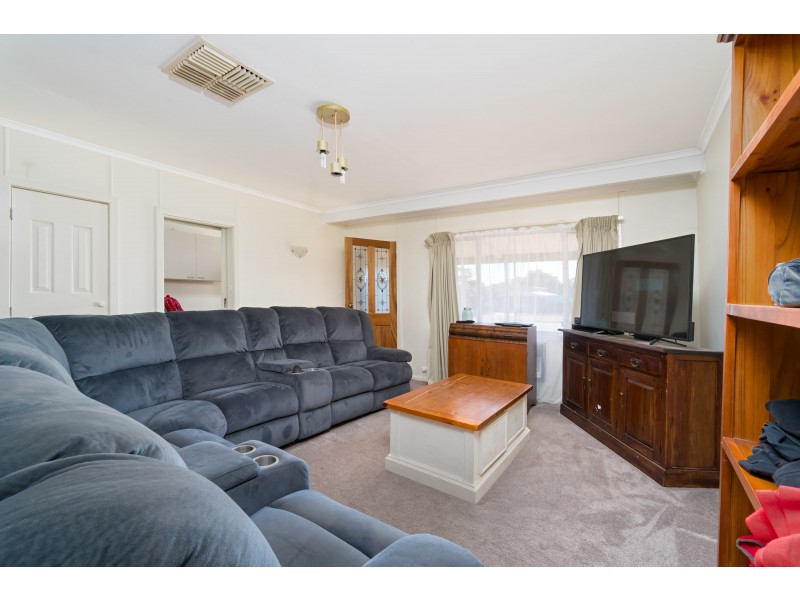 10 Ferrier Street, Lockhart NSW 2656