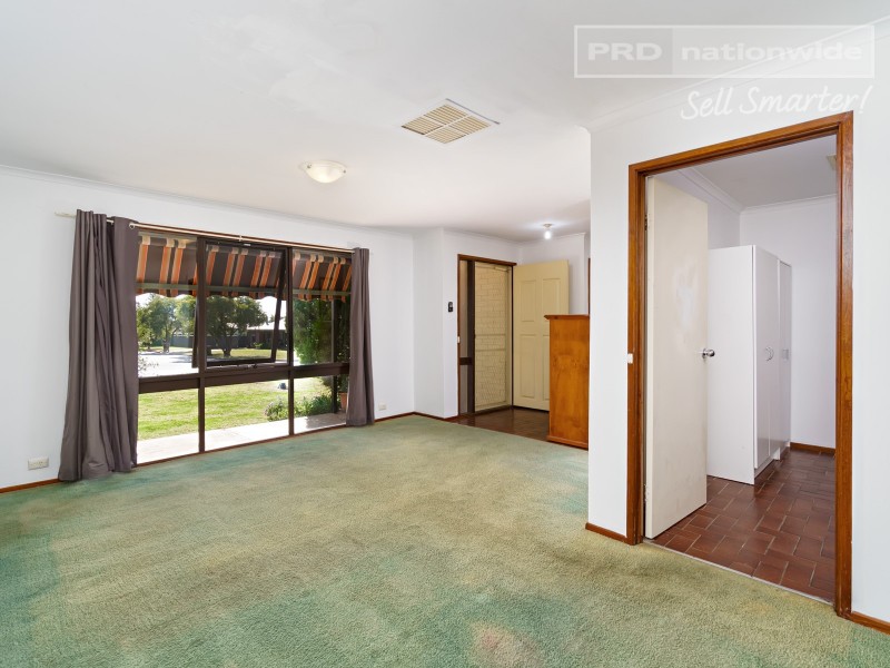 52 Cox Avenue, Forest Hill NSW 2651