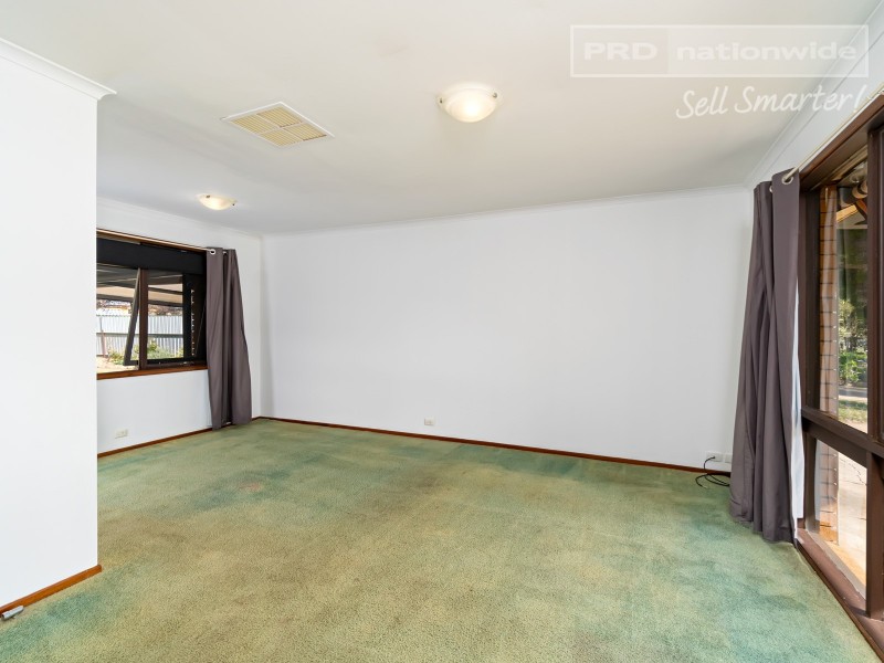 52 Cox Avenue, Forest Hill NSW 2651