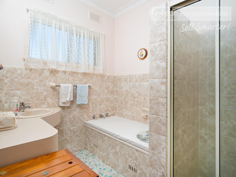 20 Freyberg Street, Ashmont NSW 2650