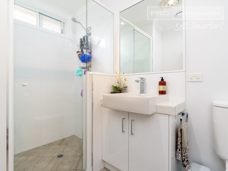 20 Sullivan Avenue, Wagga Wagga NSW 2650