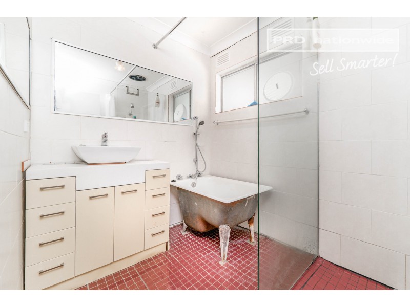 9 Lonergan Place, East Wagga Wagga NSW 2650