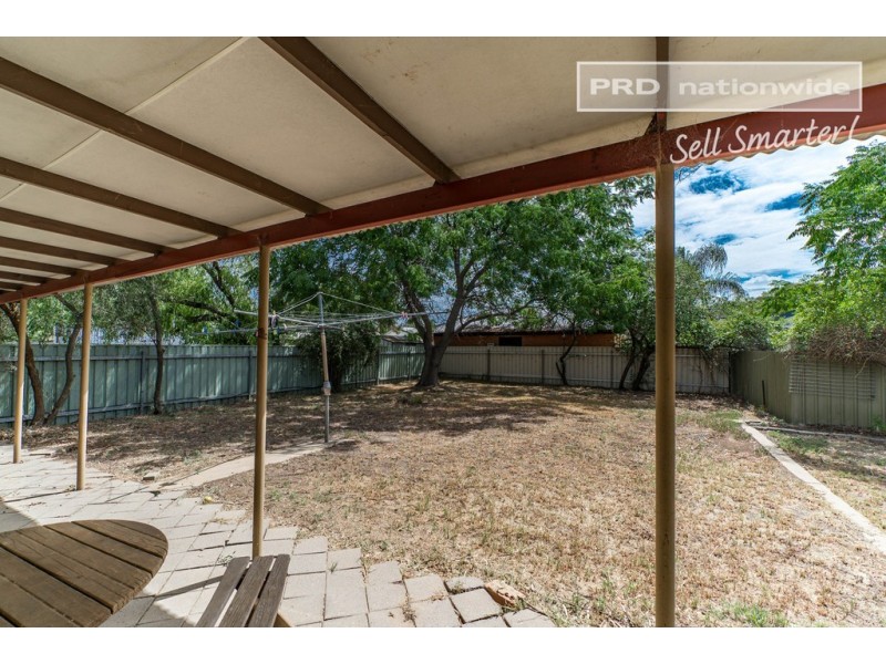 9 Lonergan Place, East Wagga Wagga NSW 2650