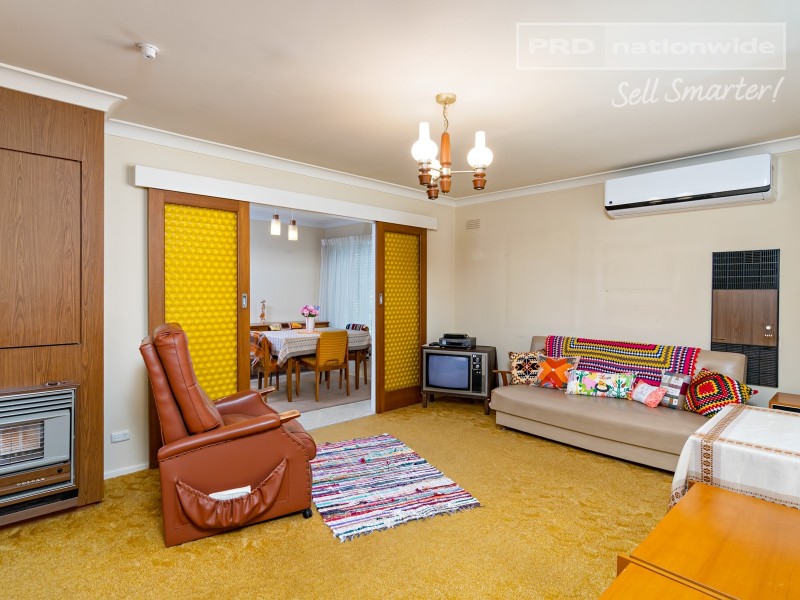 40 Mimosa Drive, Mount Austin NSW 2650