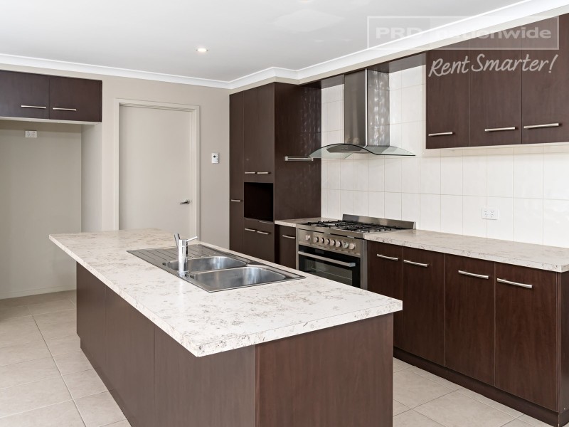 44 Melaleuca Drive, Forest Hill NSW 2651