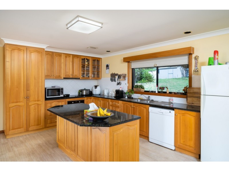 18 Patamba Street, Kooringal NSW 2650