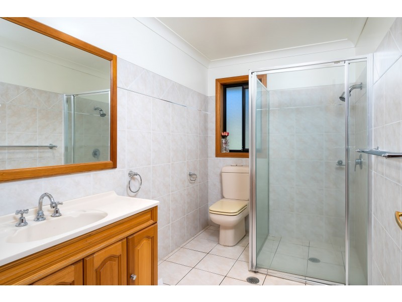 18 Patamba Street, Kooringal NSW 2650