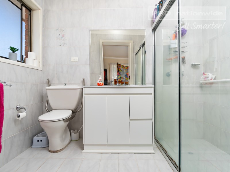 6 Julie Place, Tolland NSW 2650