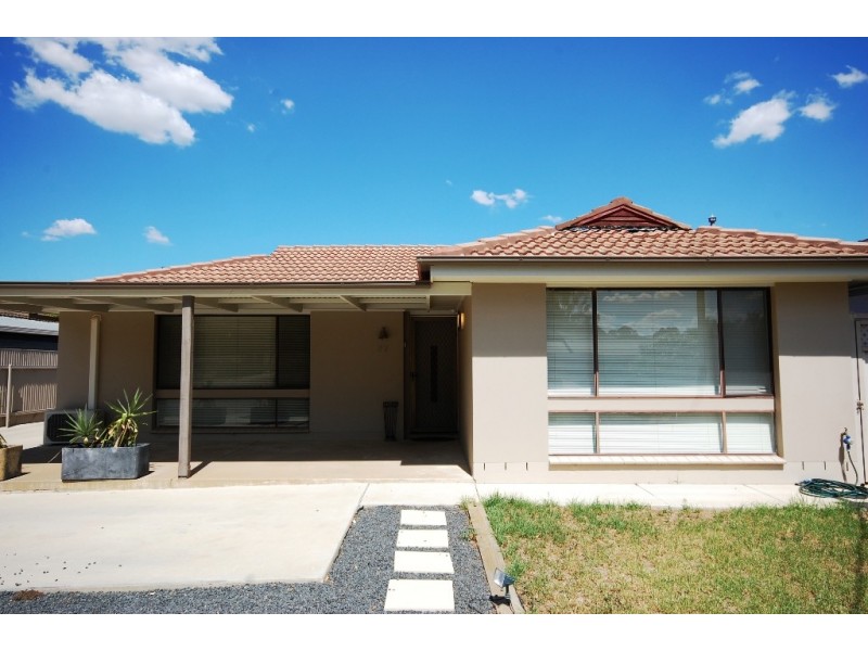 1/27 Day Street, Wagga Wagga NSW 2650