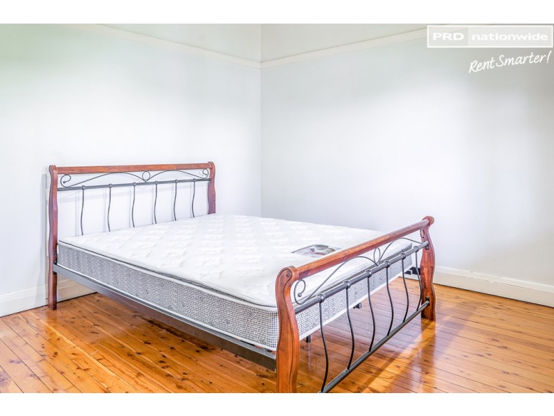 73 Brookong Avenue, Wagga Wagga NSW 2650