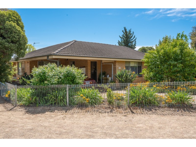 1/52 Raye Street, Tolland NSW 2650