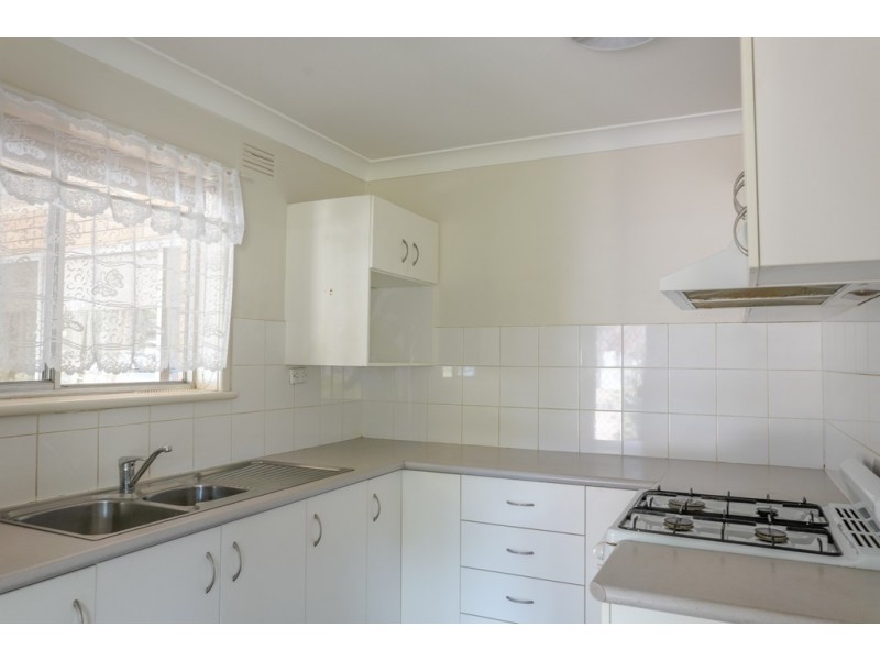 1/52 Raye Street, Tolland NSW 2650
