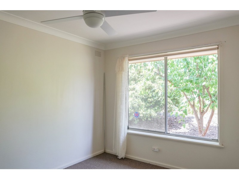 1/52 Raye Street, Tolland NSW 2650